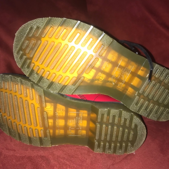 Dr. Martens boots ❌SOLD❌ - Picture 2 of 4